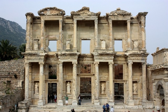 Türkei – Celsus-Bibliothek in Ephesus